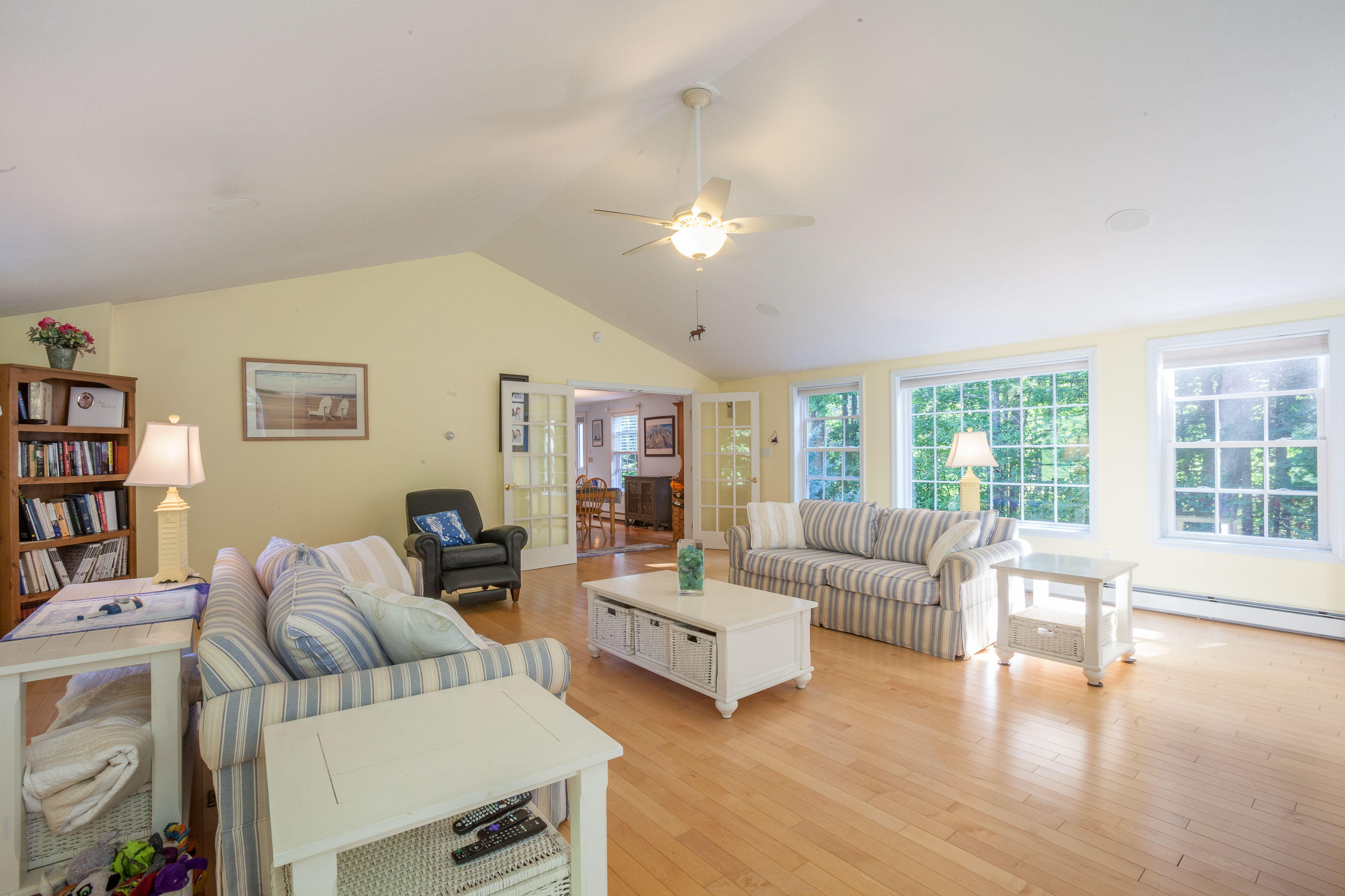 25 Sea Road Kennebunk, ME 04043 - Photo 4 of 32 packmaynard_25seardkennebunk_rs_print-01