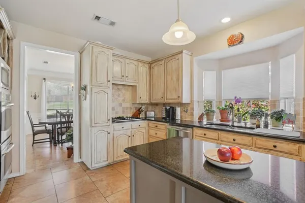 $625,000 | 1825 Sandalwood Lane, Grapevine, TX 76051