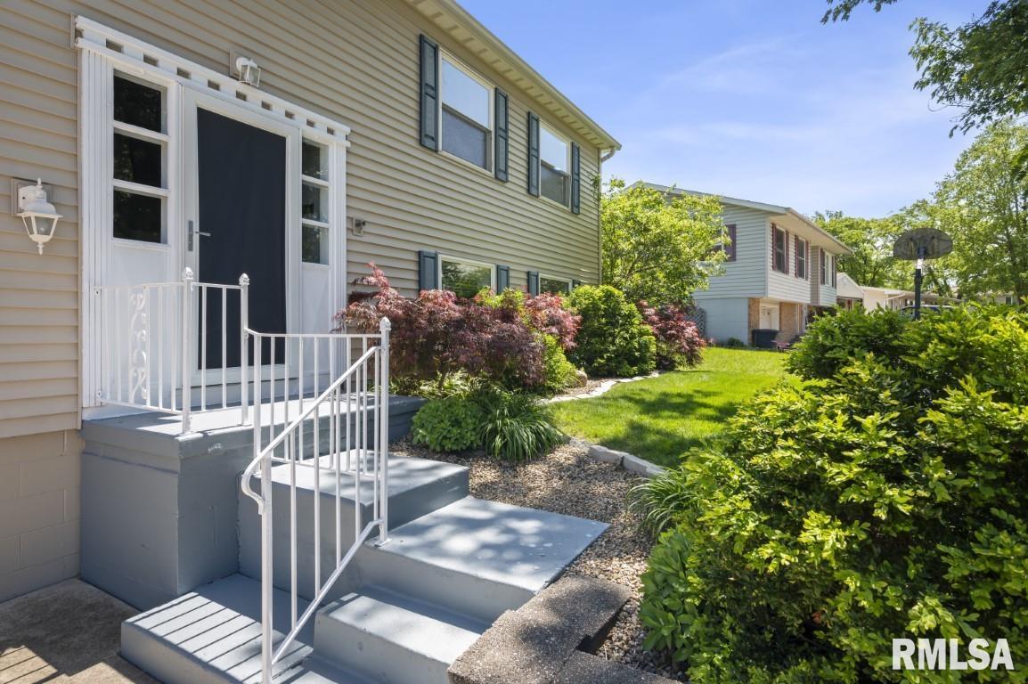 252 Briargate Road Washington, IL 61571 - Photo 7 of 43 Gallery Image 7