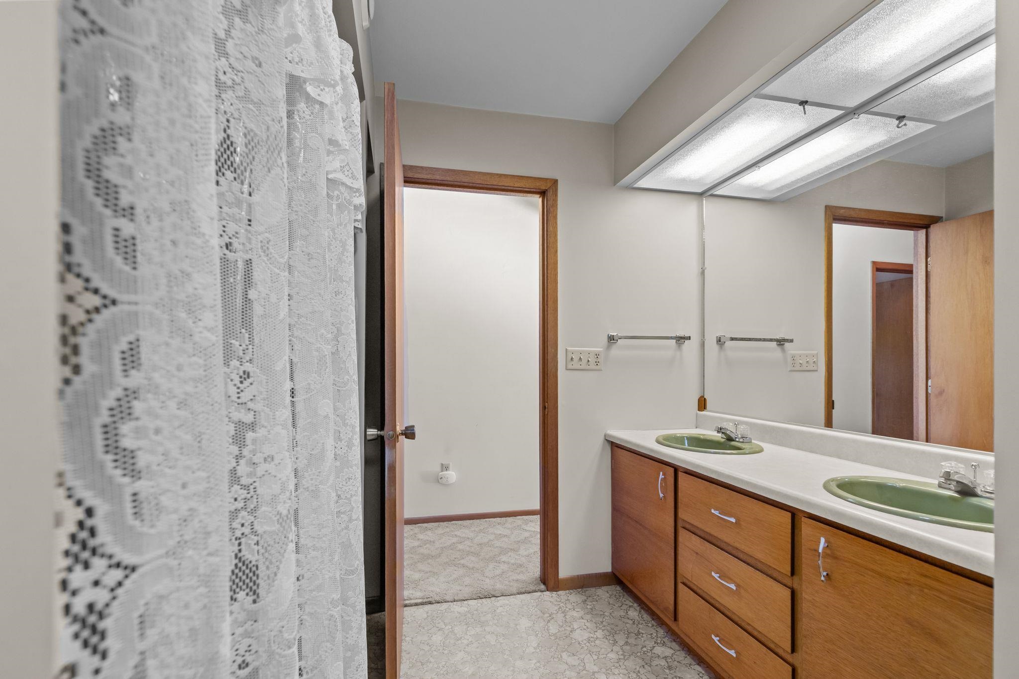 W580 Exchange Street Berlin, WI 54923 - Photo 27 of 58