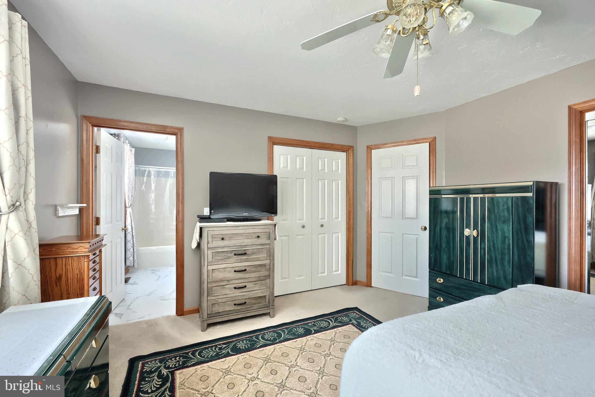 1975 Smith Station Road Hanover, PA 17331 - Photo 16 of 39