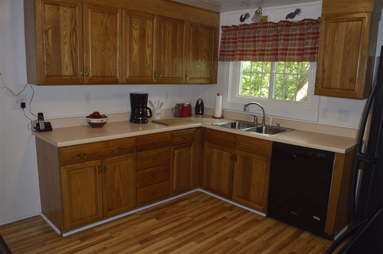 2887 Vermont Rte 100 Wardsboro, VT 05355 - Photo 2 of 33