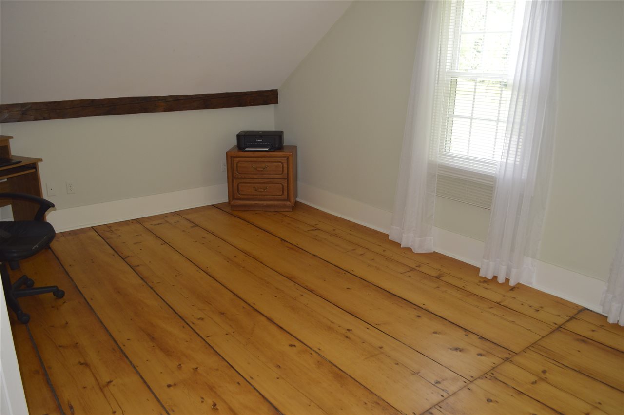 2887 Vermont Rte 100 Wardsboro, VT 05355 - Photo 13 of 33