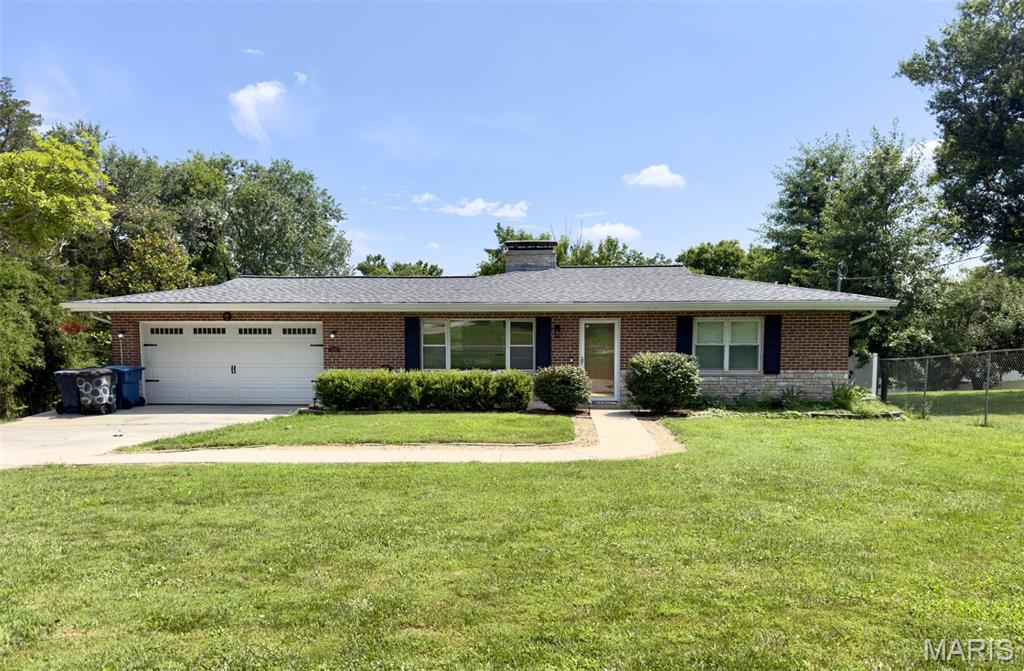 2948 Yaeger Road St. Louis, MO 63129 - Photo 1 of 1
