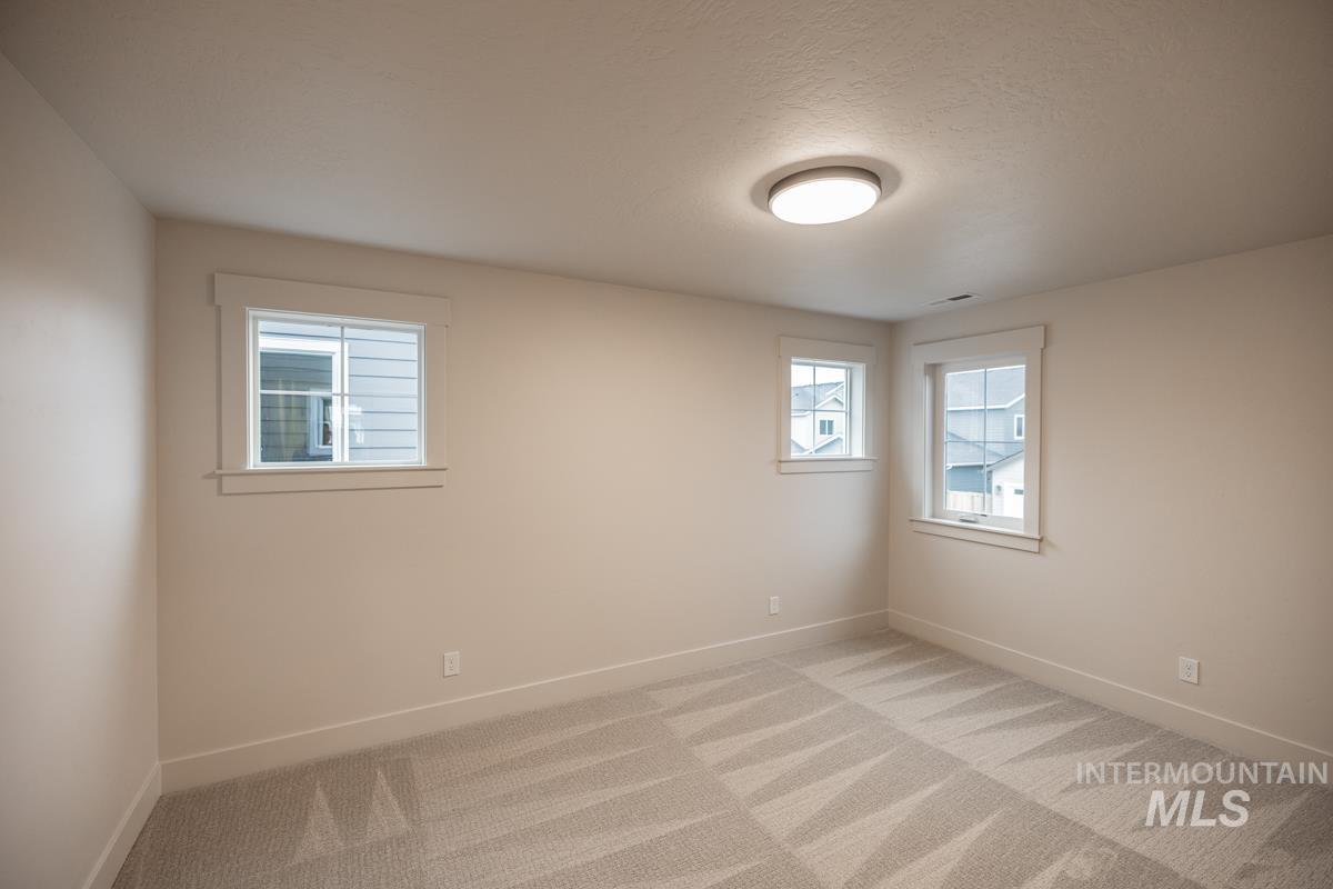 1027 East Escalation Street Meridian, ID 83642 - Photo 29 of 33