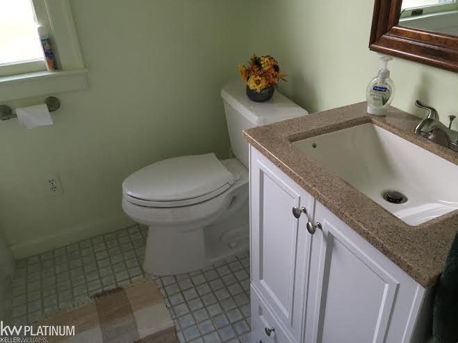 415 Mack Road Leonard, MI 48367 - Photo 17 of 41