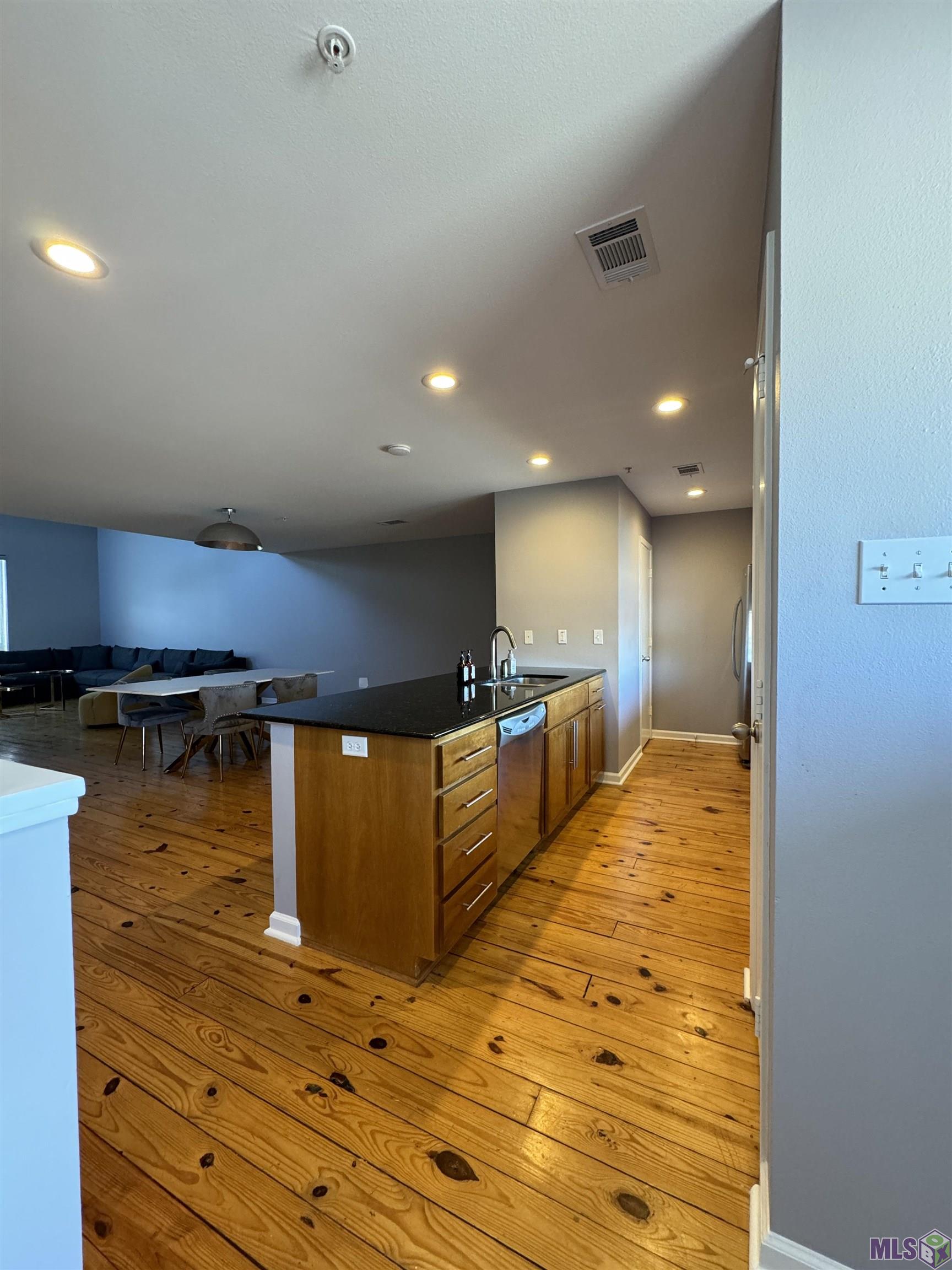 1720 Nicholson Drive, Unit 35 Baton Rouge, LA 70802 - Photo 4 of 19