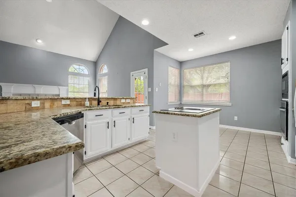 $3,195 | 301 A Andre Drive, Irving, TX 75063