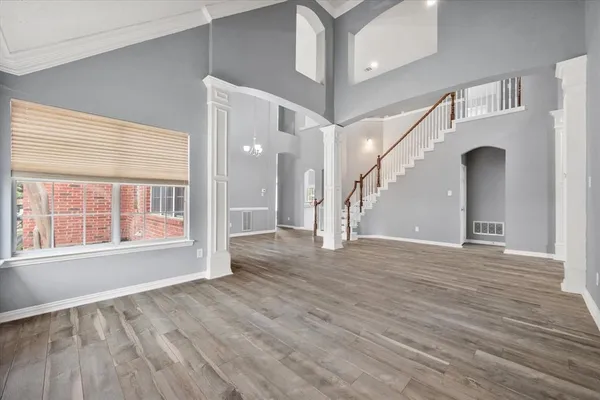 $3,195 | 301 A Andre Drive, Irving, TX 75063