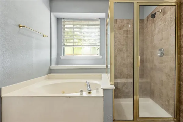 $3,195 | 301 A Andre Drive, Irving, TX 75063