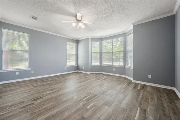 $3,195 | 301 A Andre Drive, Irving, TX 75063