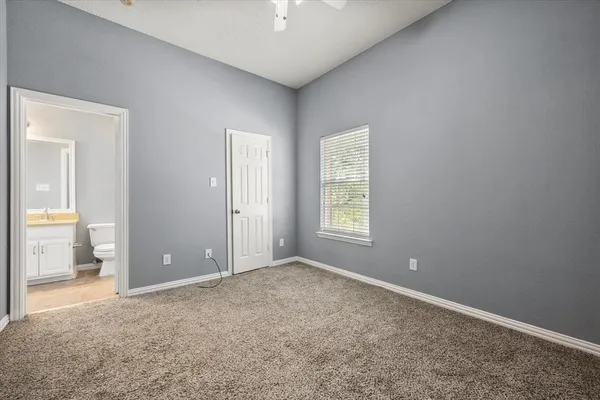 $3,195 | 301 A Andre Drive, Irving, TX 75063