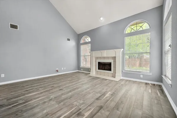 $3,195 | 301 A Andre Drive, Irving, TX 75063