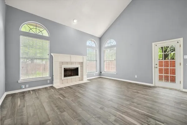 $3,195 | 301 A Andre Drive, Irving, TX 75063