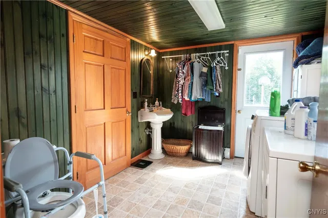 $299,000 | 7109 Walker Road, Leyden, NY 13433