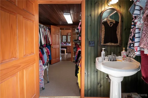 $299,000 | 7109 Walker Road, Leyden, NY 13433