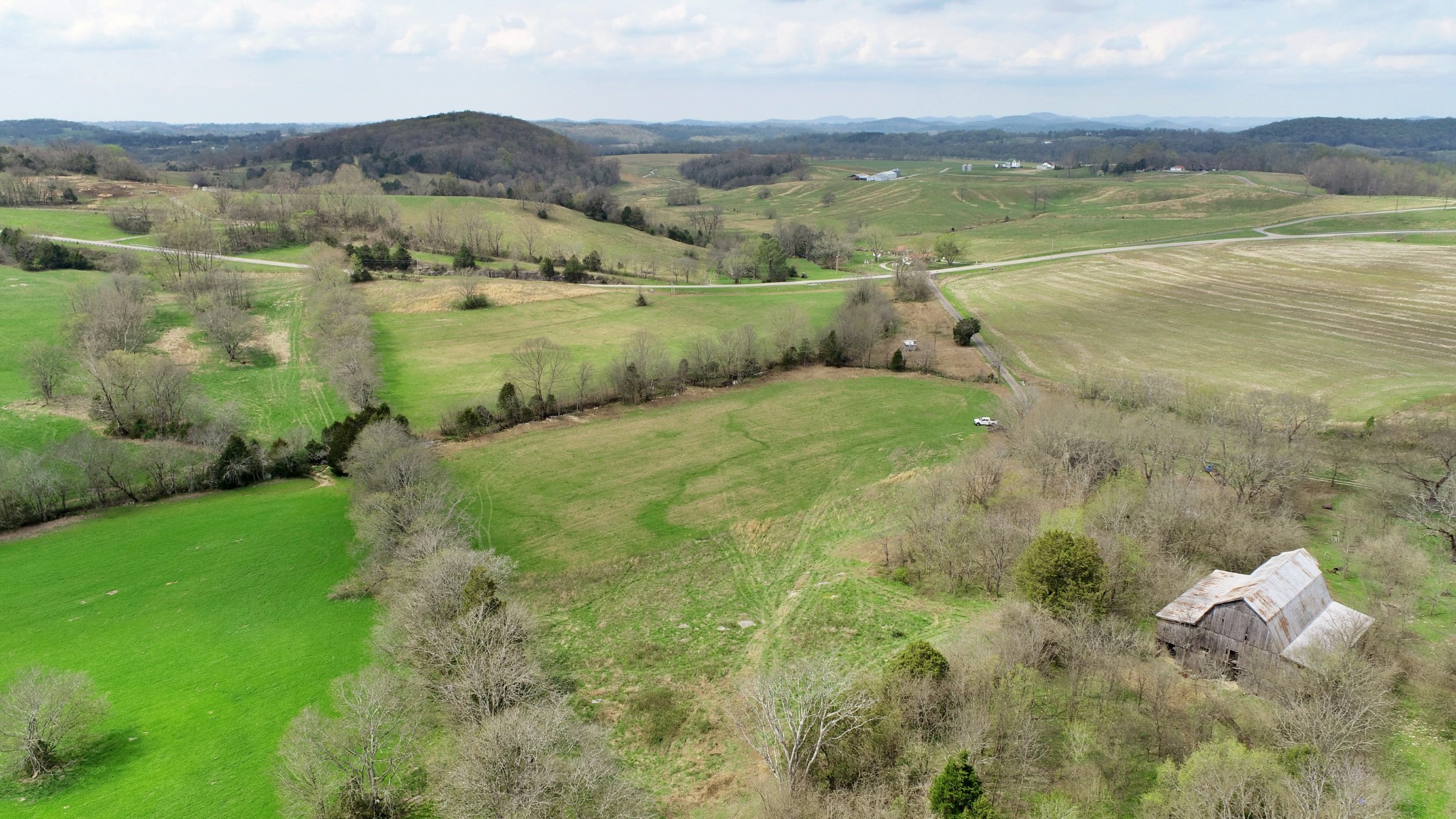 4 Sneed Lane Lebanon, TN 37087 - Photo 2 of 10 a view of an outdoor space and mountain view