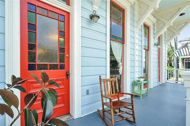 $2,600 | 2240 Constance Street, New Orleans, LA 70130