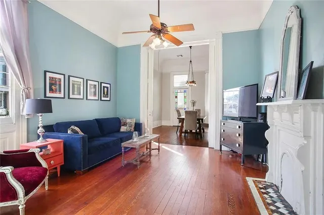 $2,600 | 2240 Constance Street, New Orleans, LA 70130