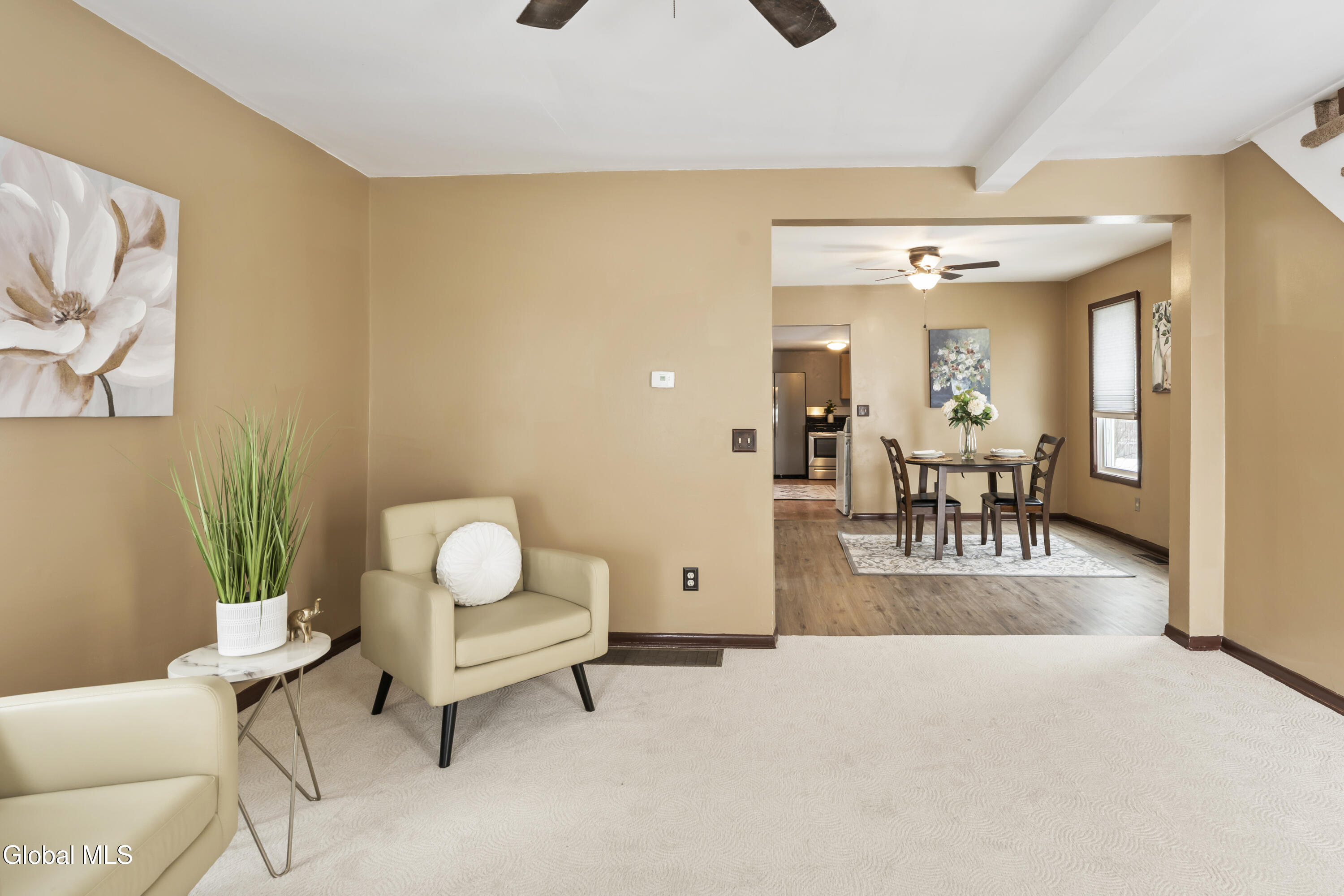 1064 Hegeman Street Schenectady, NY 12306 - Photo 5 of 21 DSC03823