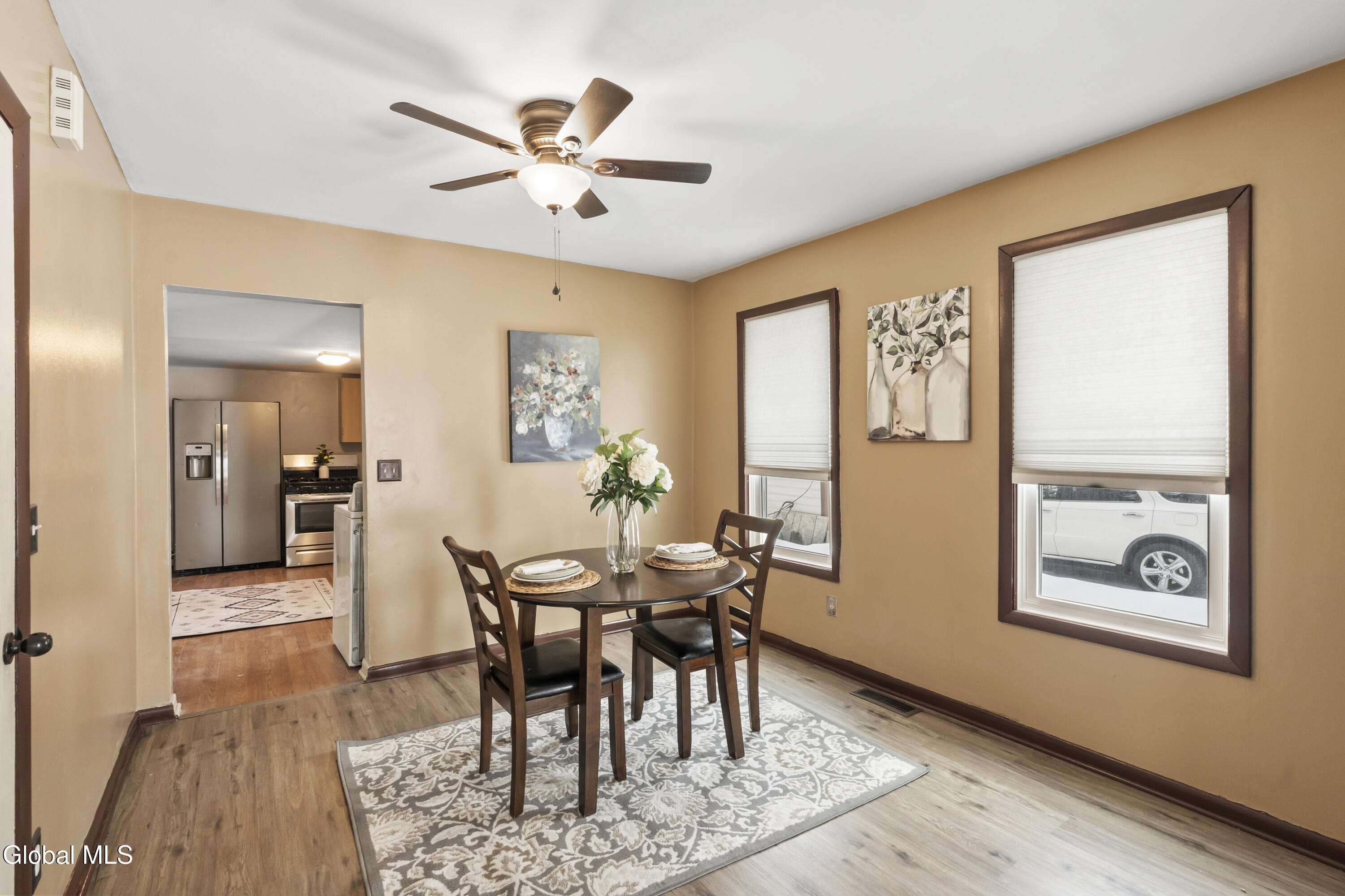 1064 Hegeman Street Schenectady, NY 12306 - Photo 6 of 21 DSC03826