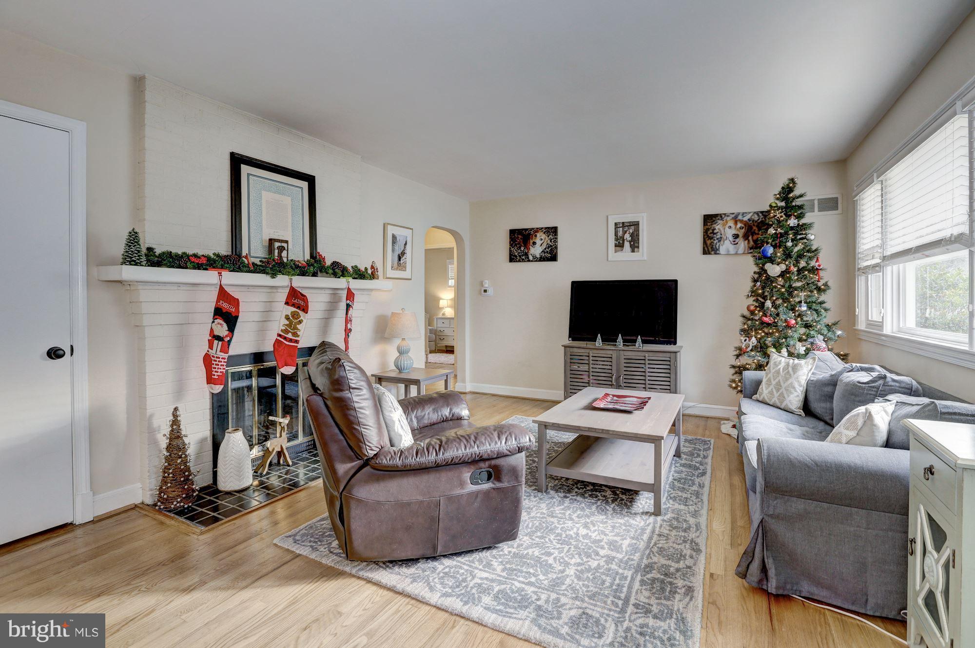 2607 Loma Street Silver Spring, MD 20902 - Photo 4 of 29 Family Room