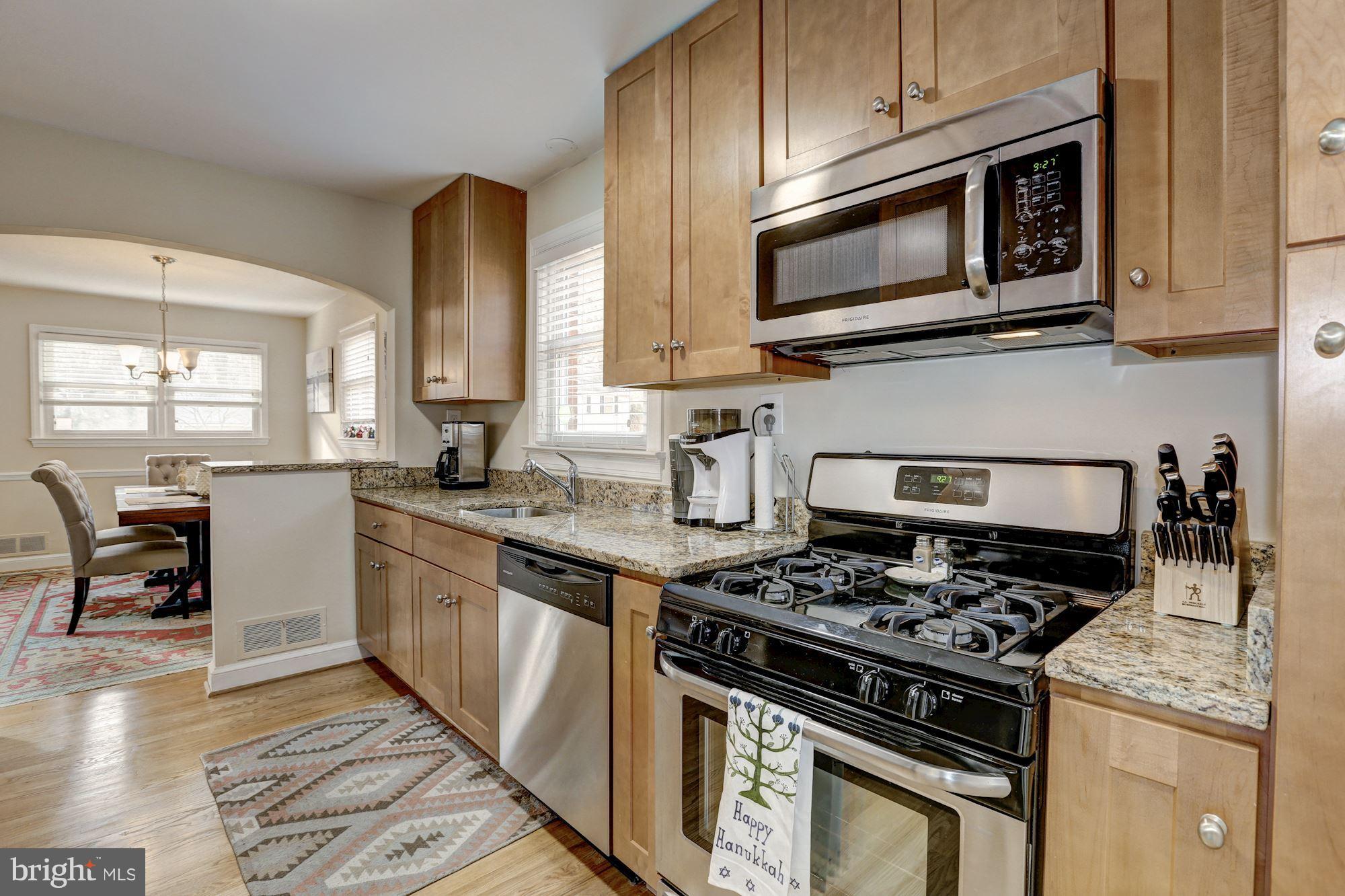 2607 Loma Street Silver Spring, MD 20902 - Photo 10 of 29 Kitchen