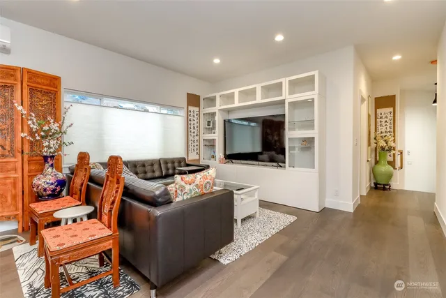 $1,158,000 | 8508 South 116th Street, Seattle, WA 98178