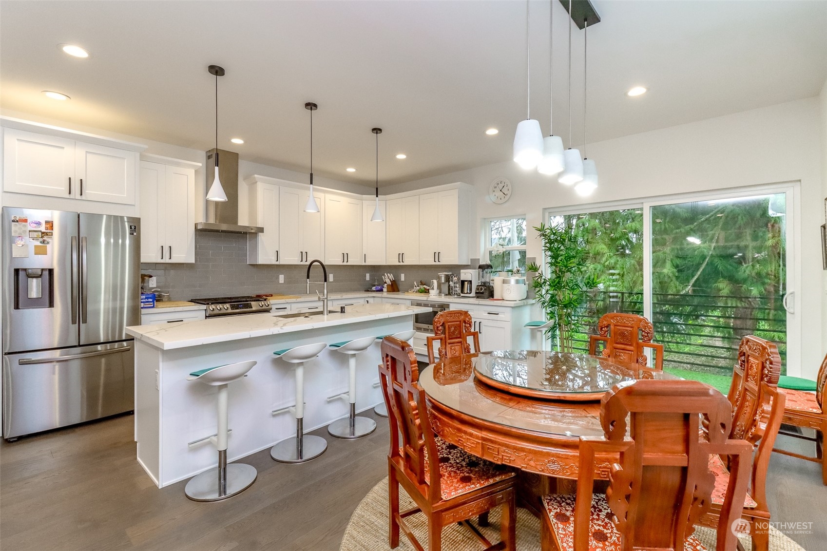 8508 South 116th Street Seattle, WA 98178 - Photo 14 of 38