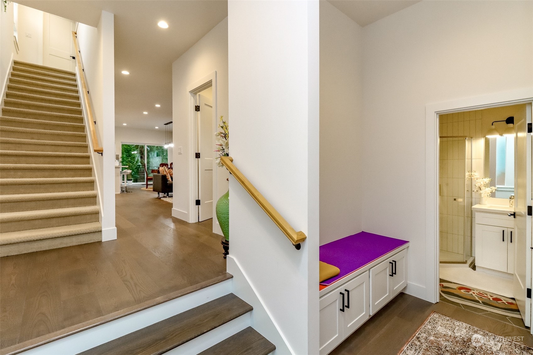 8508 South 116th Street Seattle, WA 98178 - Photo 5 of 38