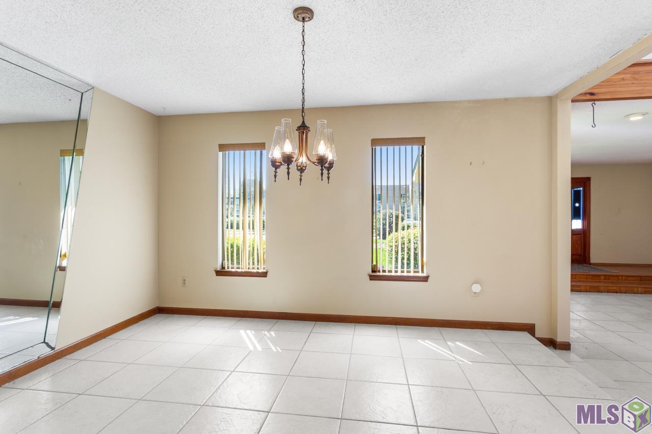 2695 Bogan Walk Baton Rouge, LA 70802 - Photo 9 of 23