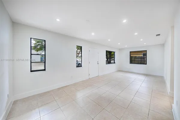 $2,950 | 1283 West 42nd Street, Unit 1, Hialeah, FL 33012