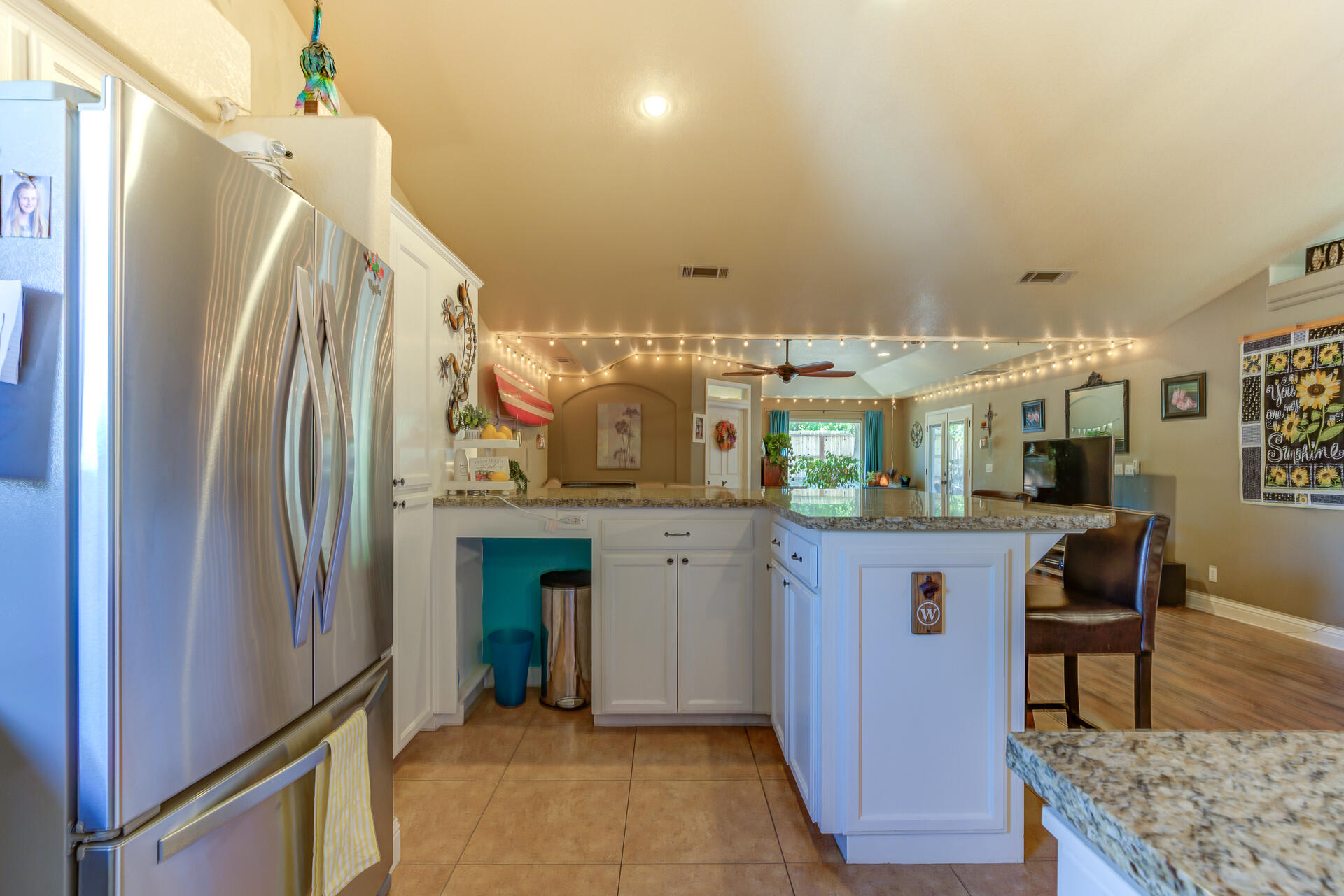 3372 Lawrence Road Redding, CA 96002 - Photo 8 of 30 Kitchen open to the living areas