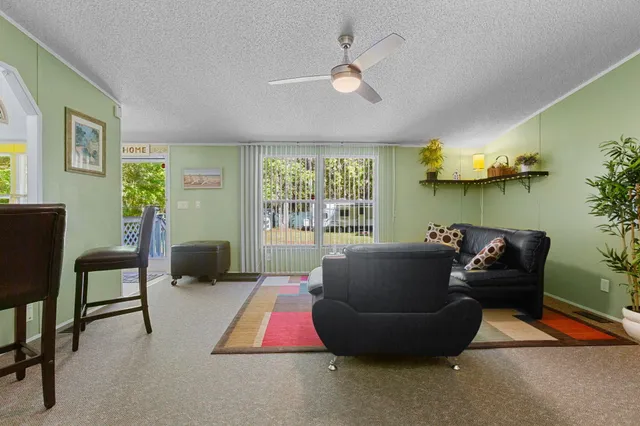 $220,000 | 6985 State Rd S-10-1447, Ravenel, SC 29470