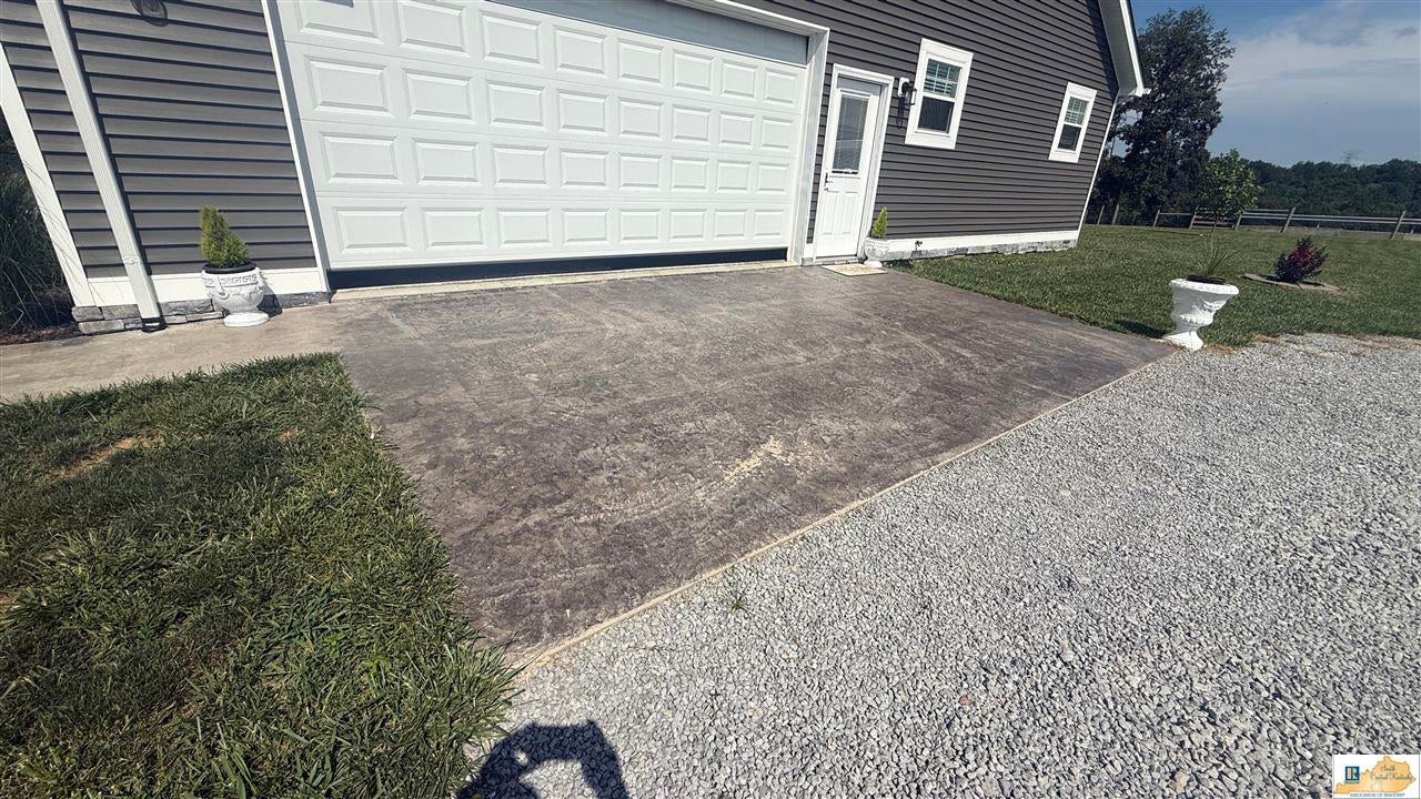 3177 Randolph Goodluck Road Summer Shade, KY 42166 - Photo 12 of 49 Gallery Image 12