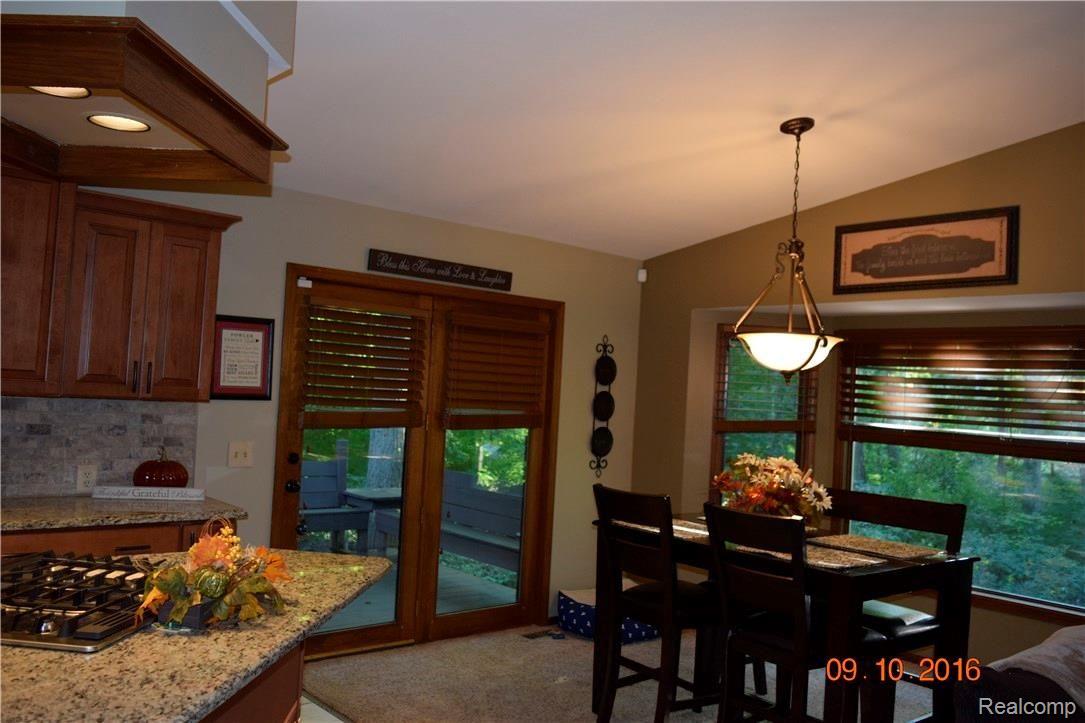 543 South Maple Leaf Road Lapeer, MI 48446 - Photo 5 of 26 543 Mapleleaf 018.JPG