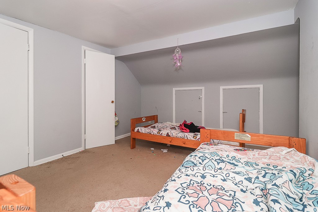 4326 Redding Road Cleveland, OH 44109 - Photo 21 of 33