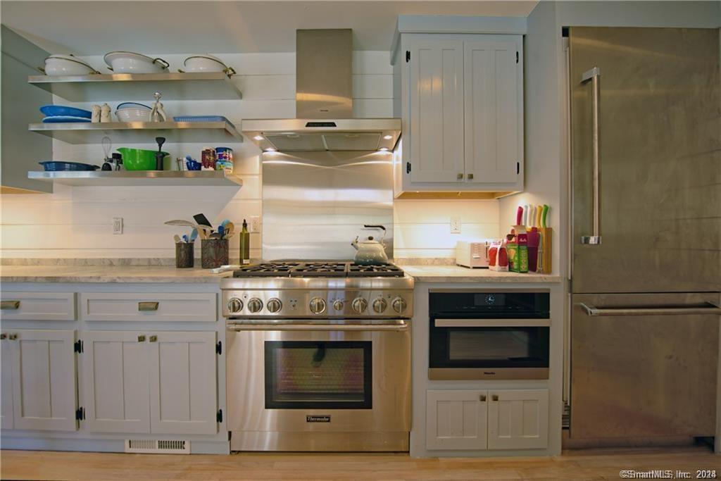 3 Lilac Lane Sharon, CT 06069 - Photo 3 of 17