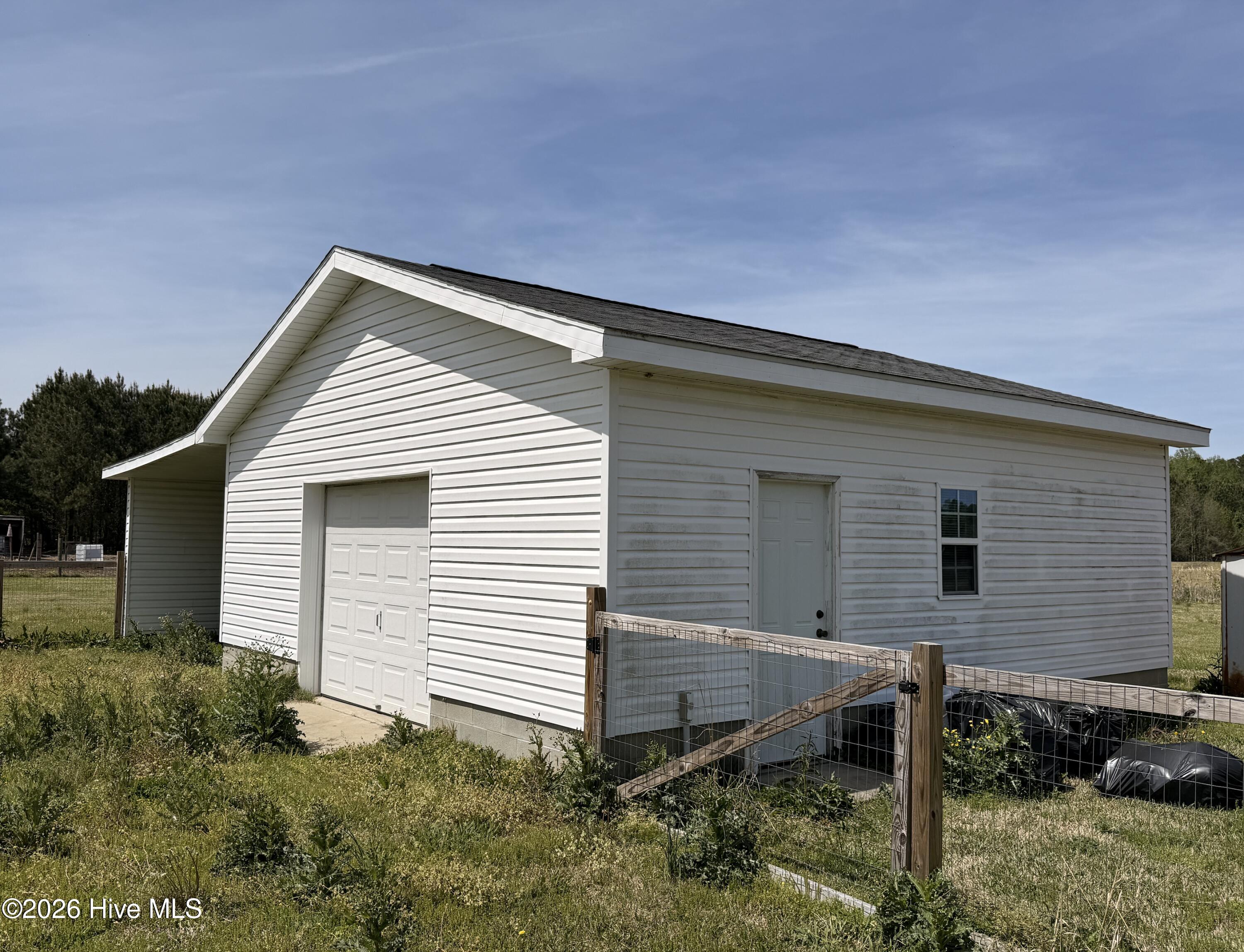 3231 Hudsons Crossroads Road Greenville, NC 27858 - Photo 13 of 20 Screen Shot 2026-04-08 at 2.49.30 PM