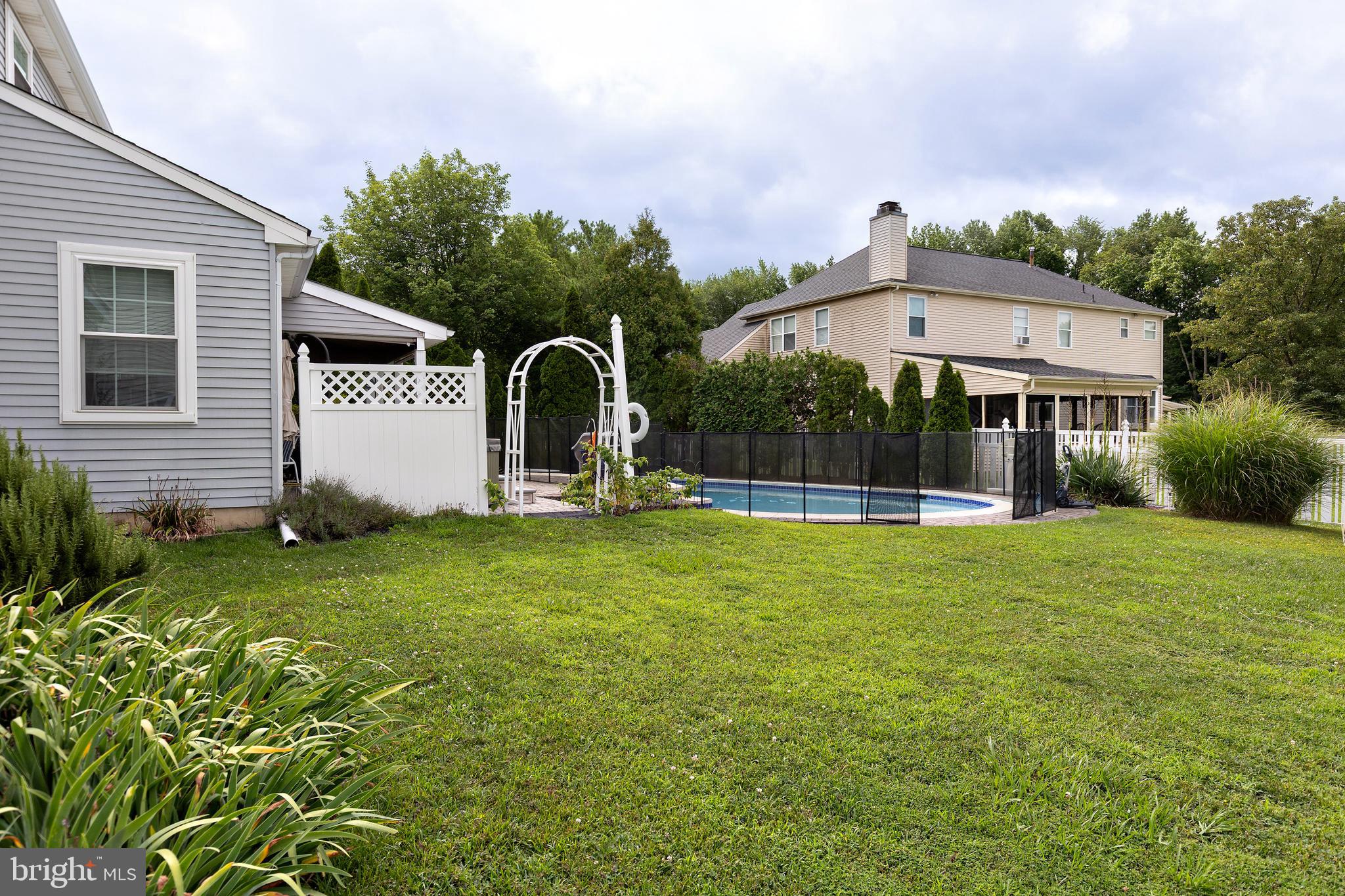 109 Rabbit Run Road Sewell, NJ 08080 - Photo 4 of 50