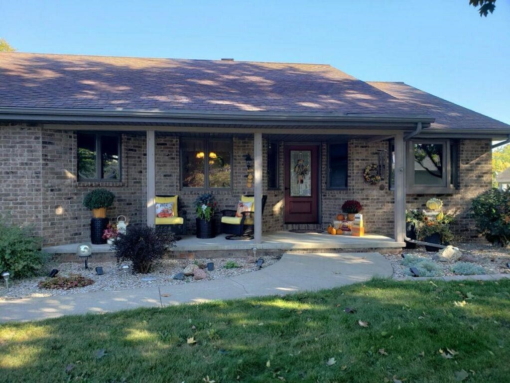 N9619 Darboy Drive Appleton, WI 54915 - Photo 4 of 51