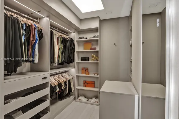 $25,500 | 1100 Biscayne Boulevard, Unit 6303, Miami, FL 33132