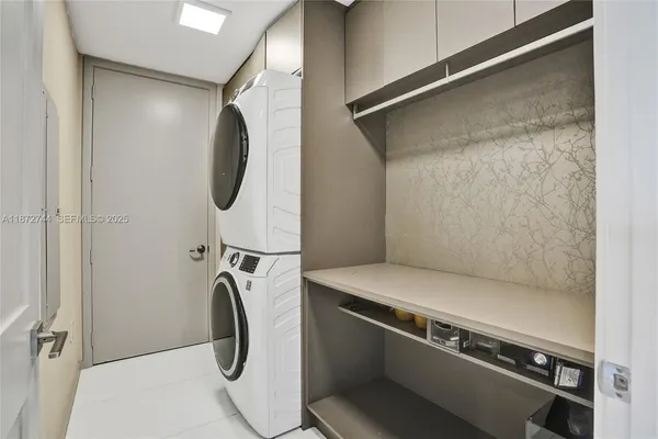 $25,500 | 1100 Biscayne Boulevard, Unit 6303, Miami, FL 33132