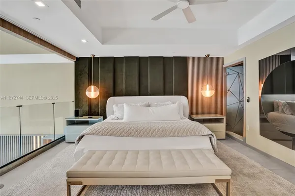 a view of walk in closet