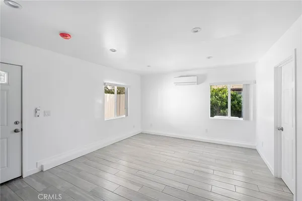 $1,700 | 2926 Fairmount Avenue, Unit 1/4, La Crescenta, CA 91214