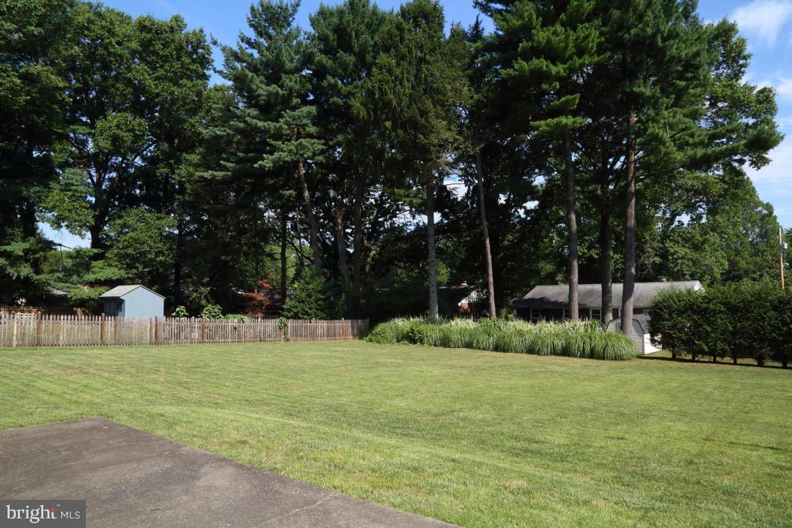 1547 Lambeth Road Lancaster, PA 17601 - Photo 16 of 17
