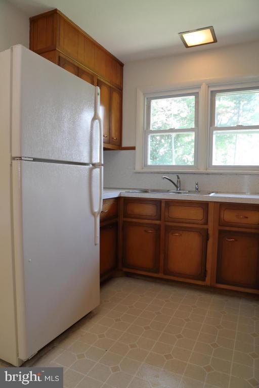 1547 Lambeth Road Lancaster, PA 17601 - Photo 6 of 17
