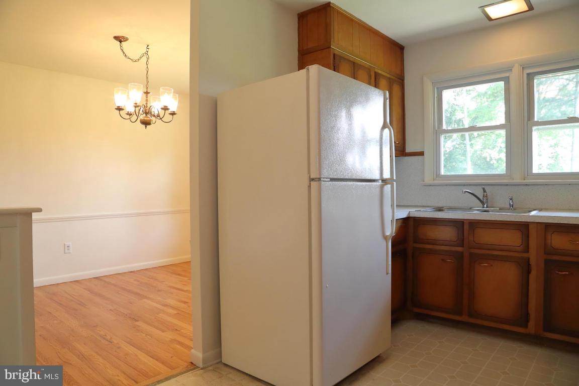 1547 Lambeth Road Lancaster, PA 17601 - Photo 7 of 17