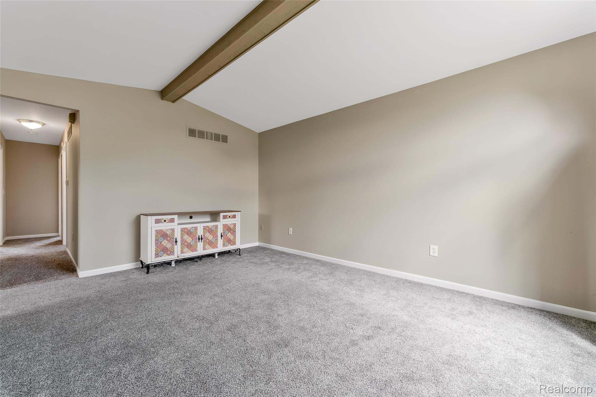 17245 Martin Road Roseville, MI 48066 - Photo 8 of 30 Living room