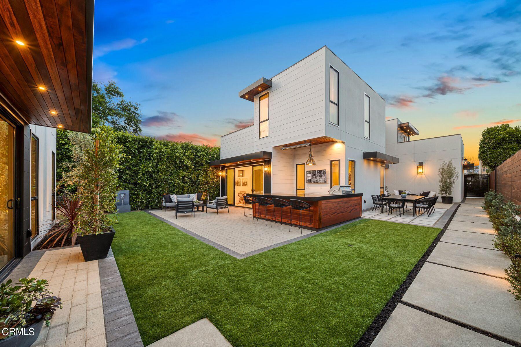 219 North Catalina St